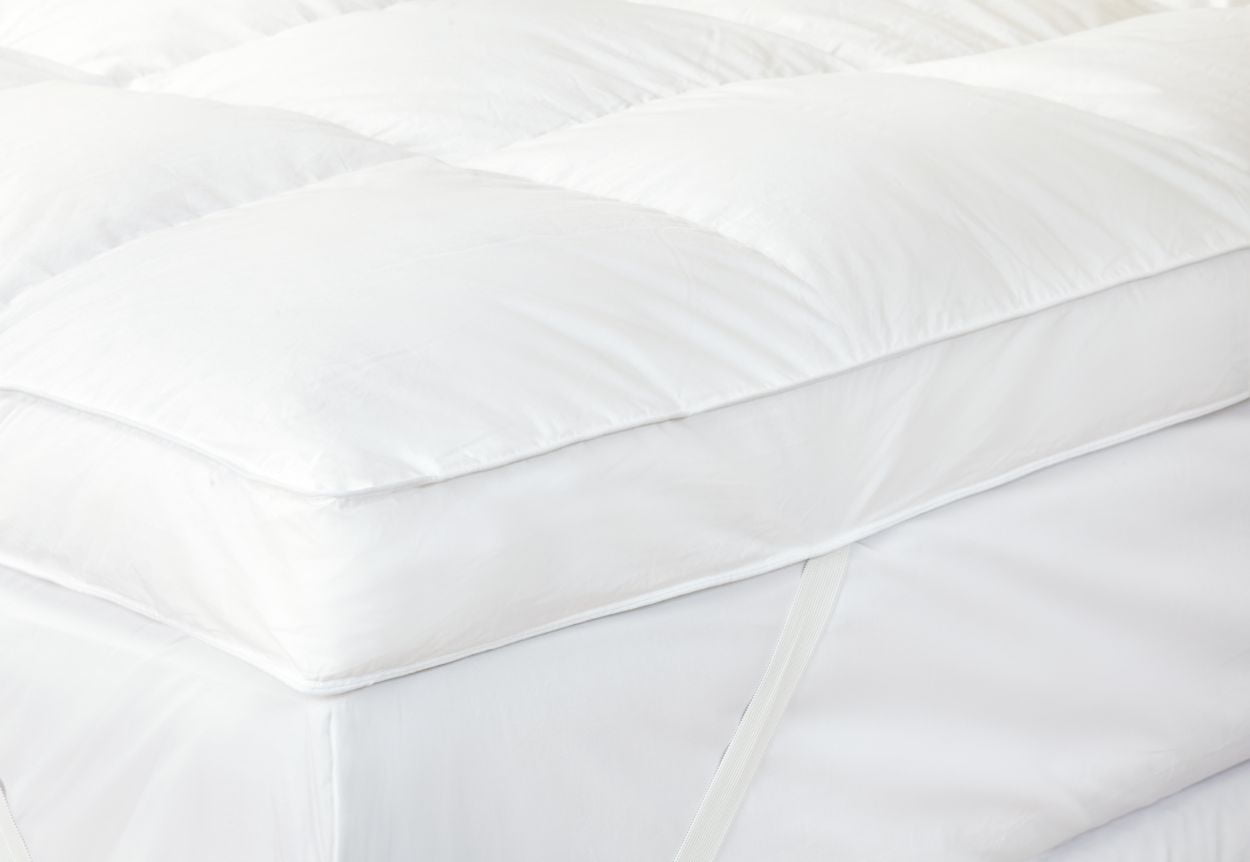 white goose down & feather mattress topper featherbed